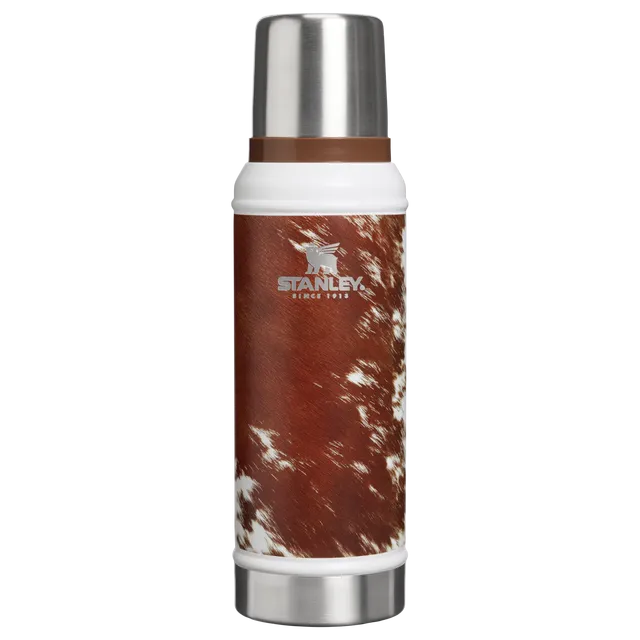 stanley-1913-x-kacey-musgraves-classic-legendary-bottle-1-0-qt-vacuum-bottle-lim image 1