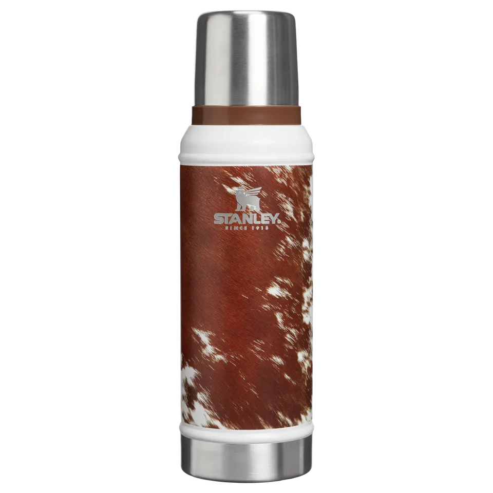 stanley-1913-x-kacey-musgraves-classic-legendary-bottle-1-0-qt-vacuum-bottle-lim image 1