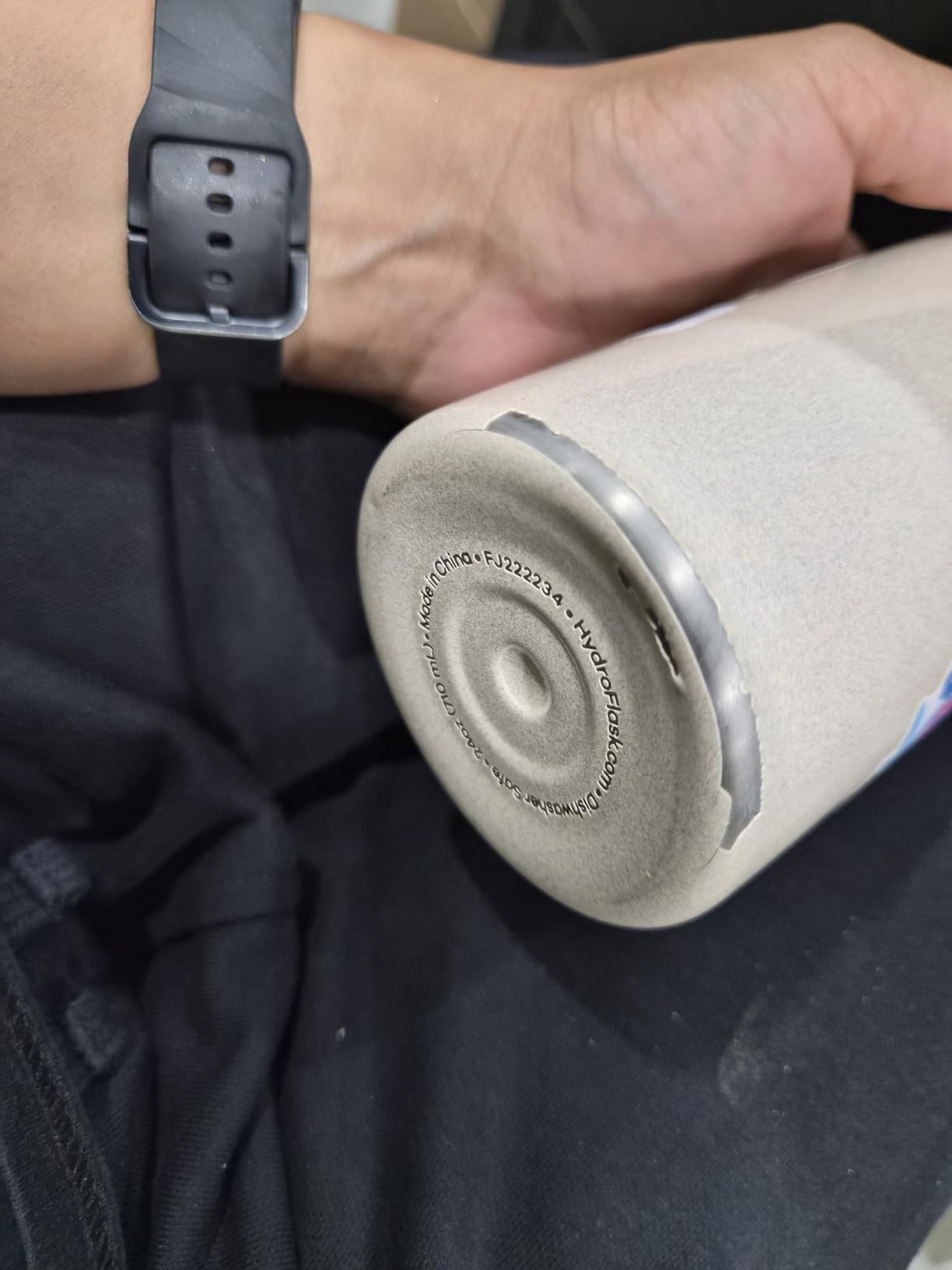 Straw cap developed a rattle