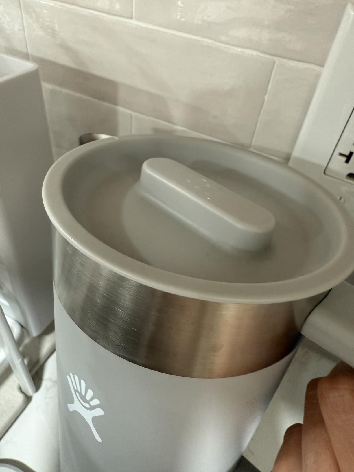Iced tea stays cold for hours
