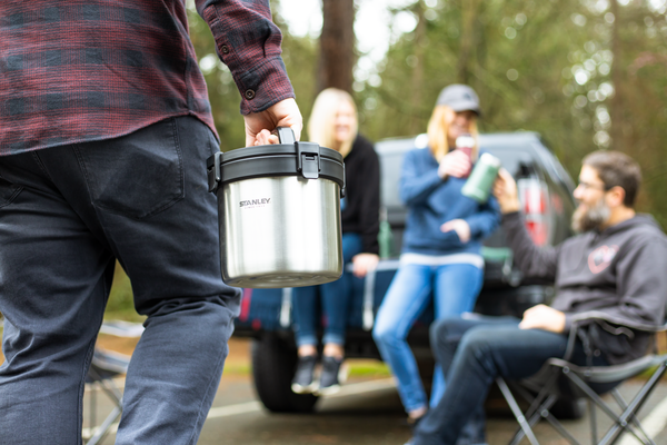 stanley-1913-adventure-stay-hot-camp-crock-3qt-vacuum-insulated-leakproof-food-j image 4